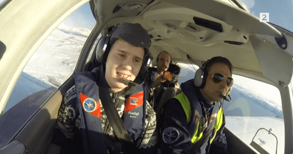 Co-pilot Kevin bryr seg ikke om utsikten fra cockpit